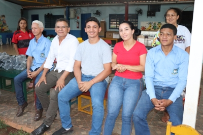 Prefeito José Maranhão entrega novos uniformes para a fanfarra municipal